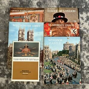 6 England Travel Souvenir Booklets in Color